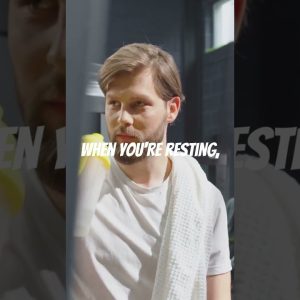 Canh you build muscle while cutting ? #buildmusclelosefat #buildmuscle #buildmuscleburnfat