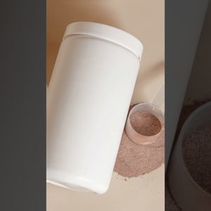 Whey or Casein before bed ? #whey #wheyprotein #casein #caseinprotein #wheyorcasein #proteinshake