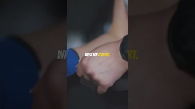 how to use wrist straps in gym #wriststraps #creatorsearchinsights #howtousewriststraps