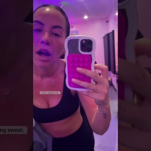 Trying the White Lotus Approved Mascara | Hype Check